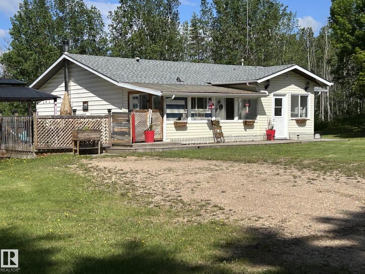 Property Photo: 23429 Twp Road 584 23 AB T0G 1L0