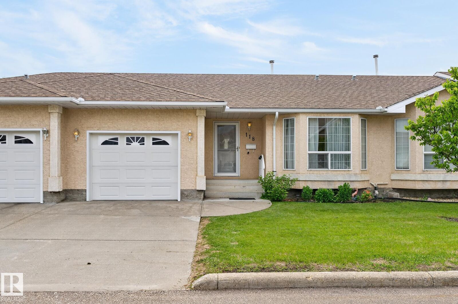 Property Photo: 13320 124 Street NW 118 AB T5L 5B7