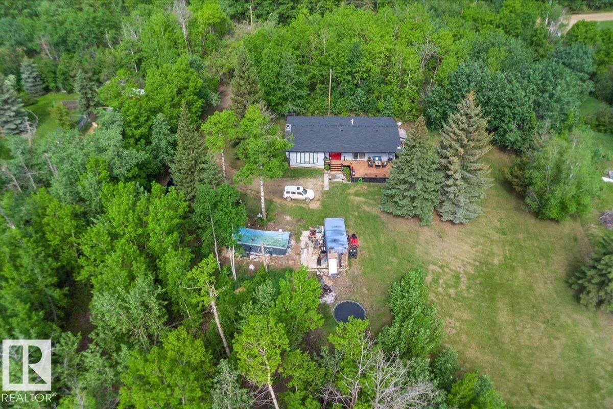 Property Photo: 52303L Range Road 192 AB T0B 4J5