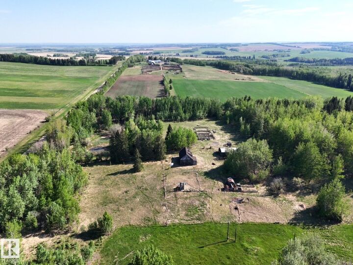 Photo de la propriété:  55120 Rrd 92  AB T0E 2M0 