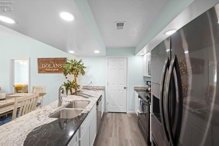 Property Photo:  937 Ridgeview Drive  OH 44839 