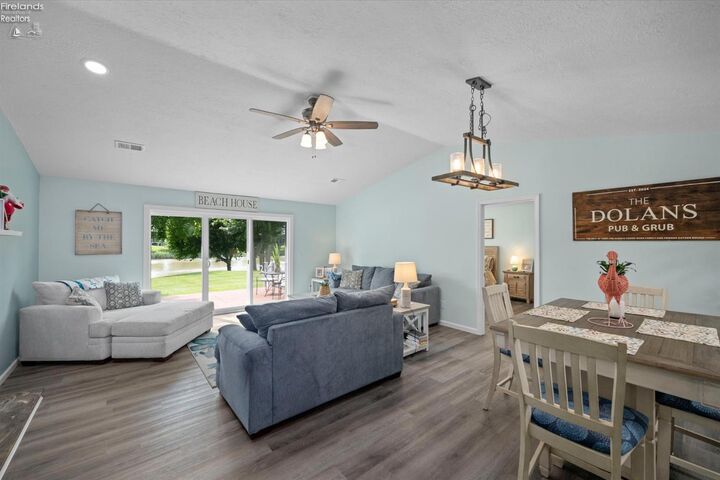 Property Photo: 937 Ridgeview Drive OH 44839