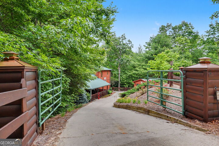 Property Photo:  87 Greenberry Trail  GA 30512 