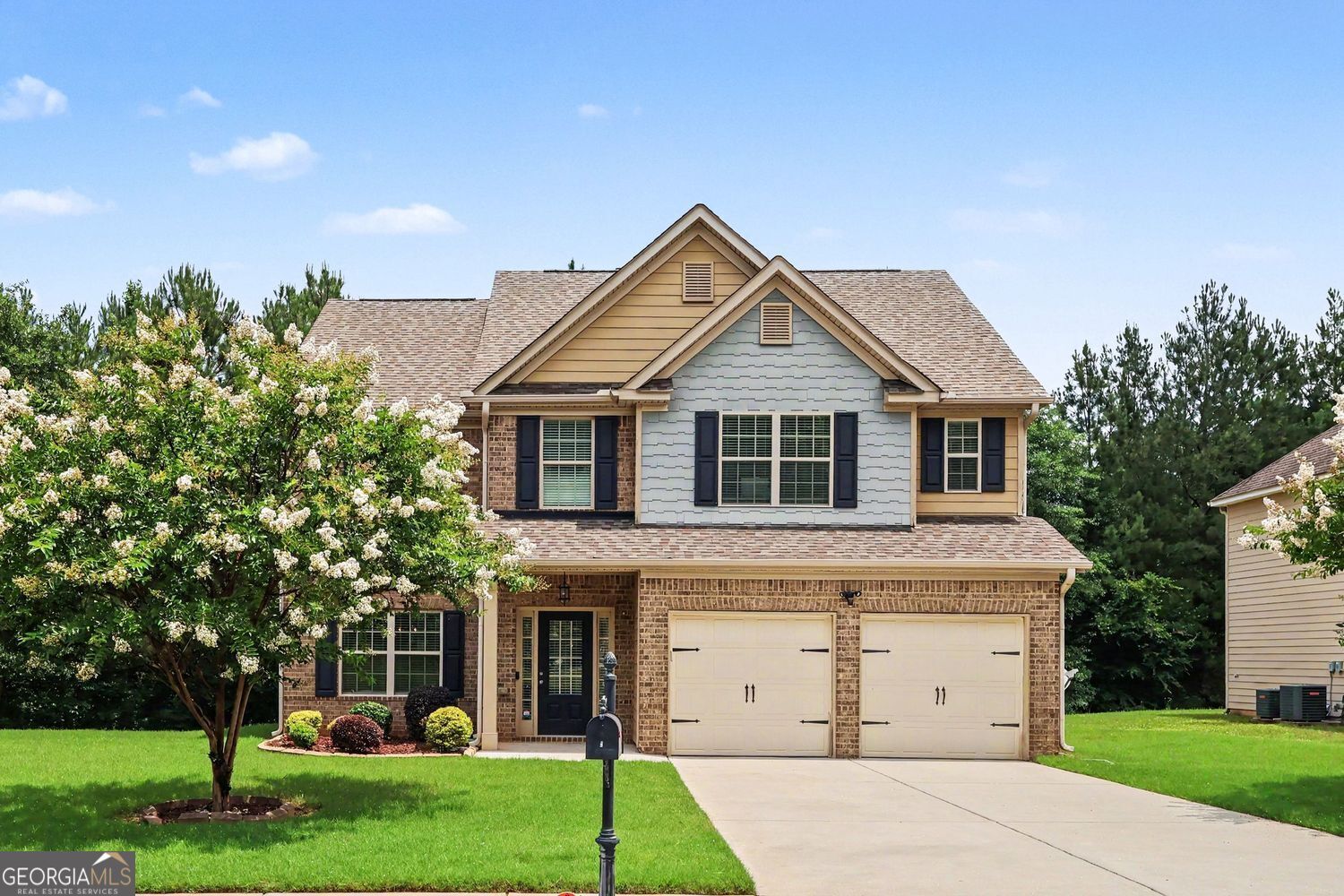 Property Photo: 2127 Farmdale Ct GA 30012