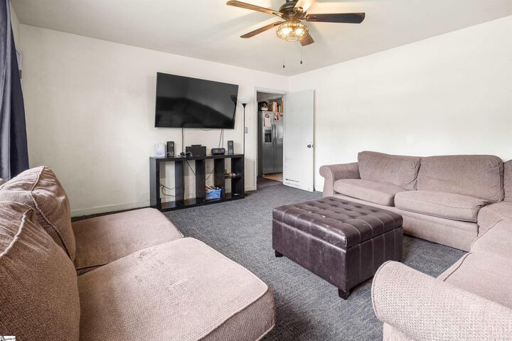 Property Photo: 308 Sylvia Road SC 29642