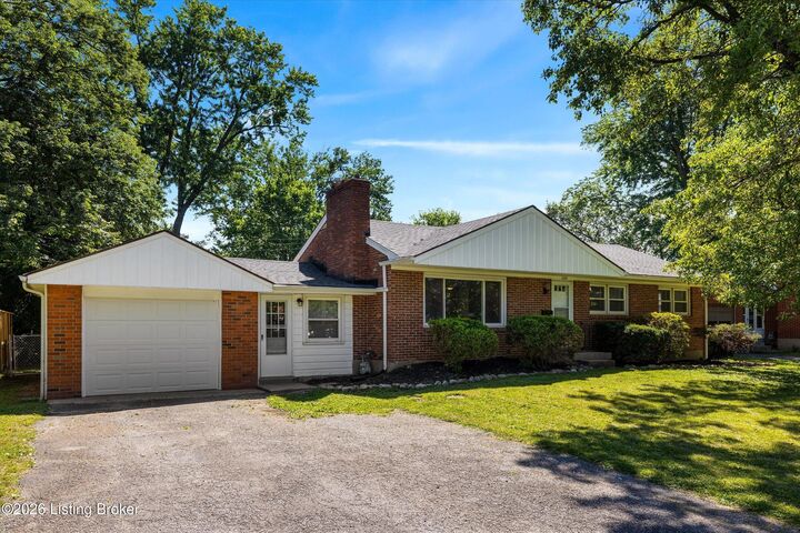 Property Photo: 3209 Norma Ln KY 40220