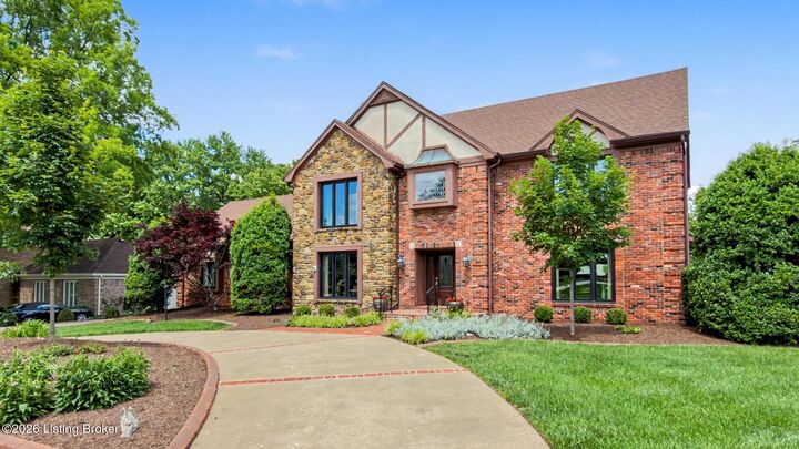 Property Photo: 1105 Colonel Anderson Pkwy KY 40222