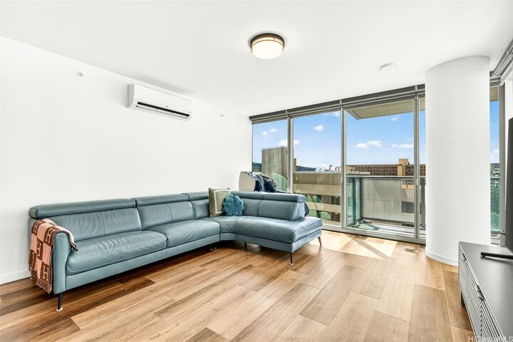 Property Photo:  1500 Rycroft Street 1211R  HI 96814 