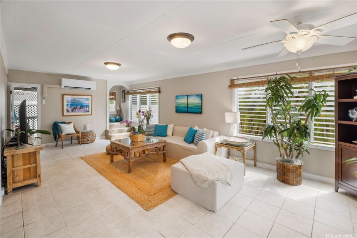 Property Photo:  156 N Kalaheo Avenue C  HI 96734 