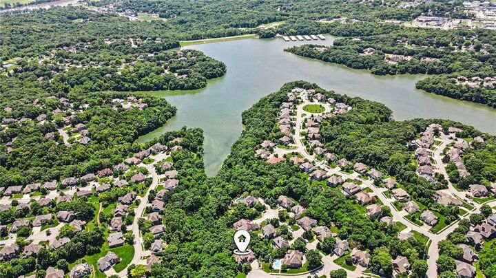 Property Photo:  6104 Timberidge Court  MO 64152 