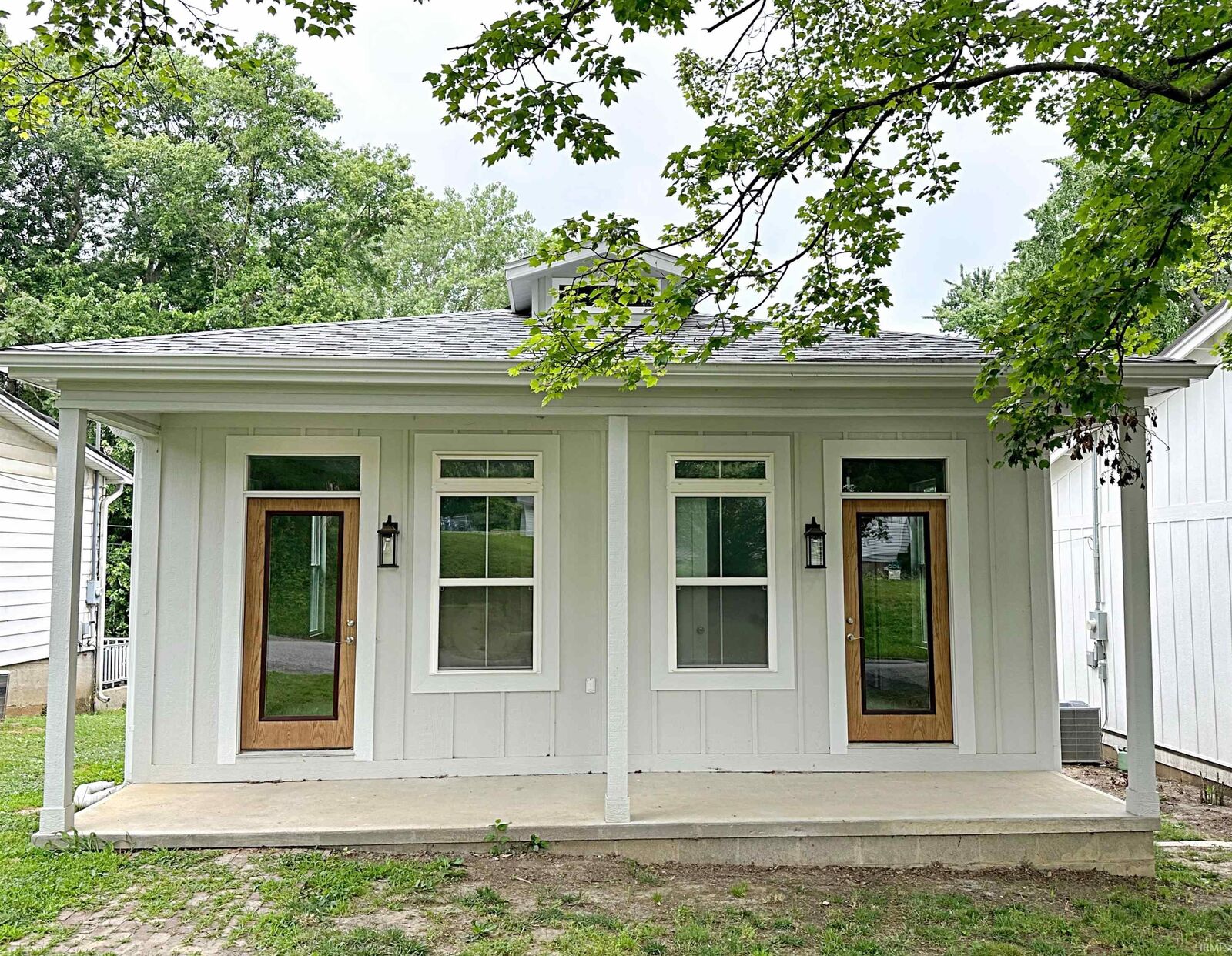 Property Photo: 413 Cosby Street IN 47501