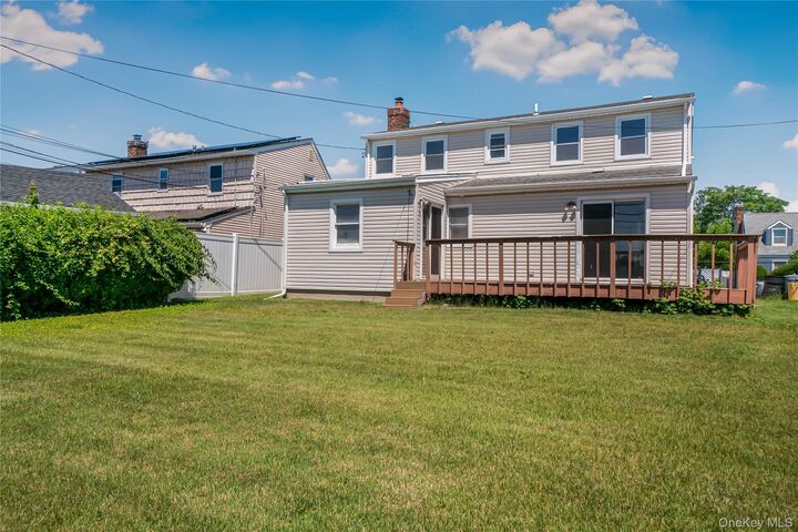 Property Photo:  32 Gables Drive  NY 11801 