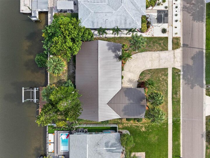 Property Photo: 4623 Bay Crest Drive FL 33615