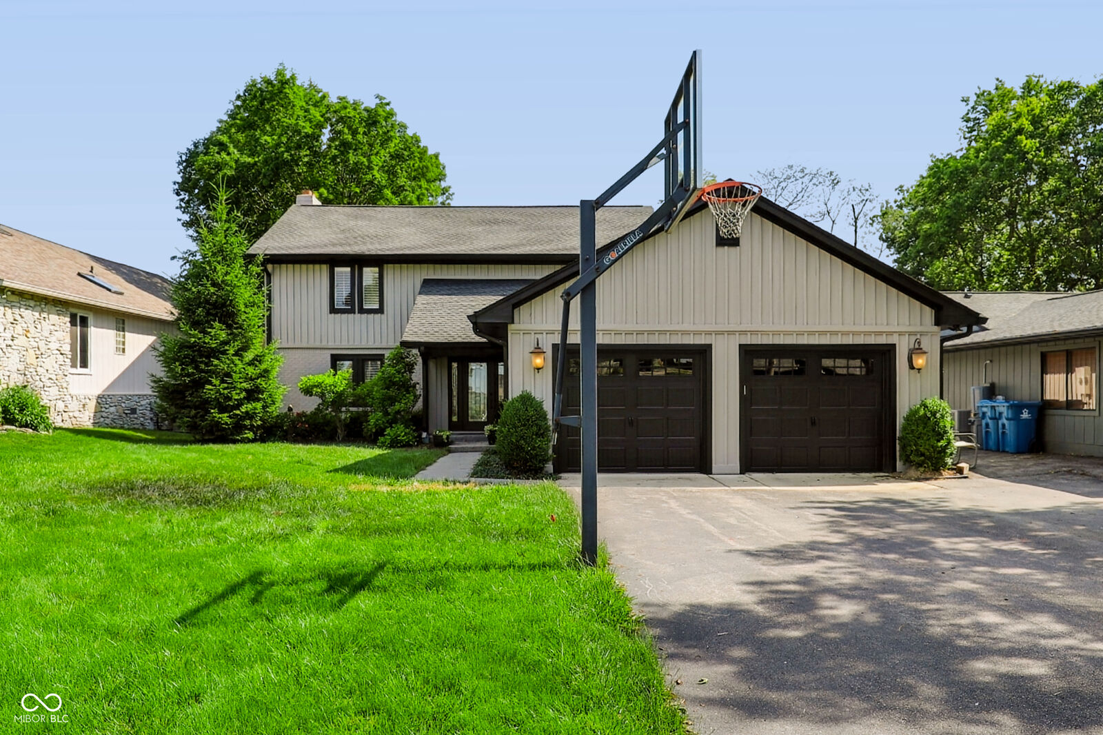 Property Photo:  1529 Bayswater Lane  IN 46034 