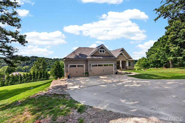 Property Photo:  208 Berg Crossing Drive  MO 63332 