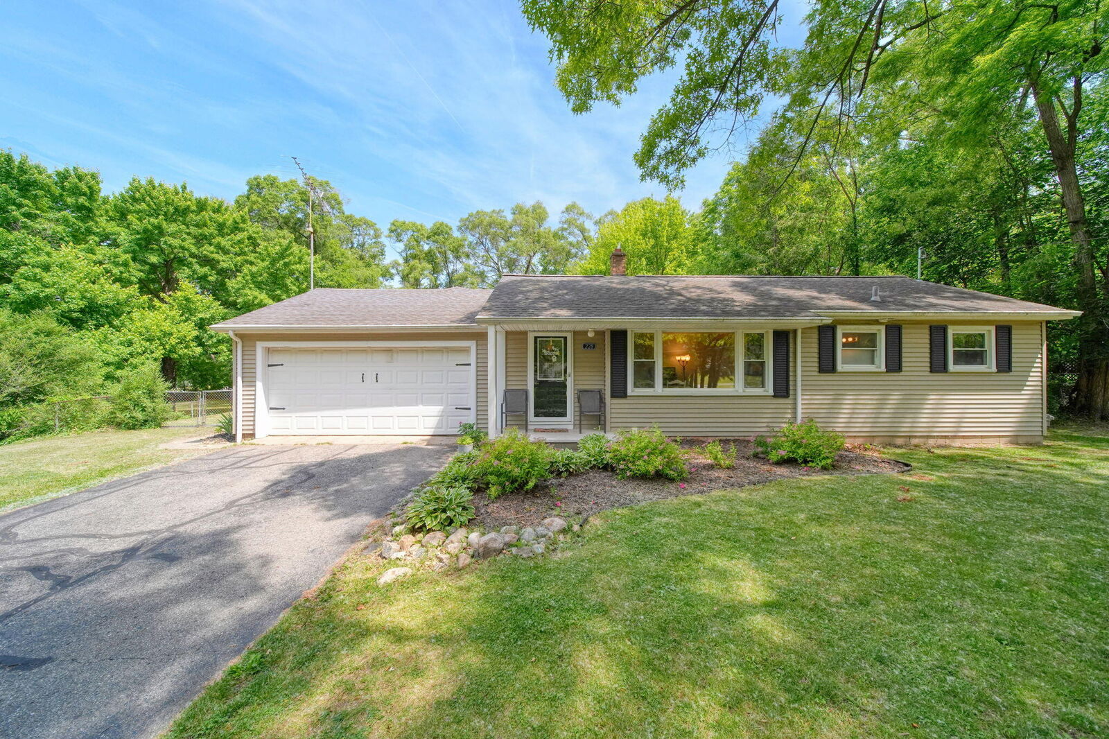Property Photo:  228 McConnell Drive  MI 49201 