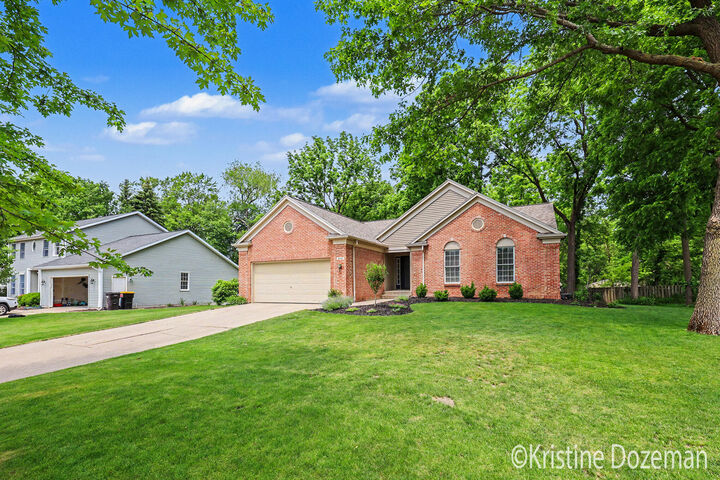 Property Photo: 4545 Orchard Creek Drive SE MI 49546