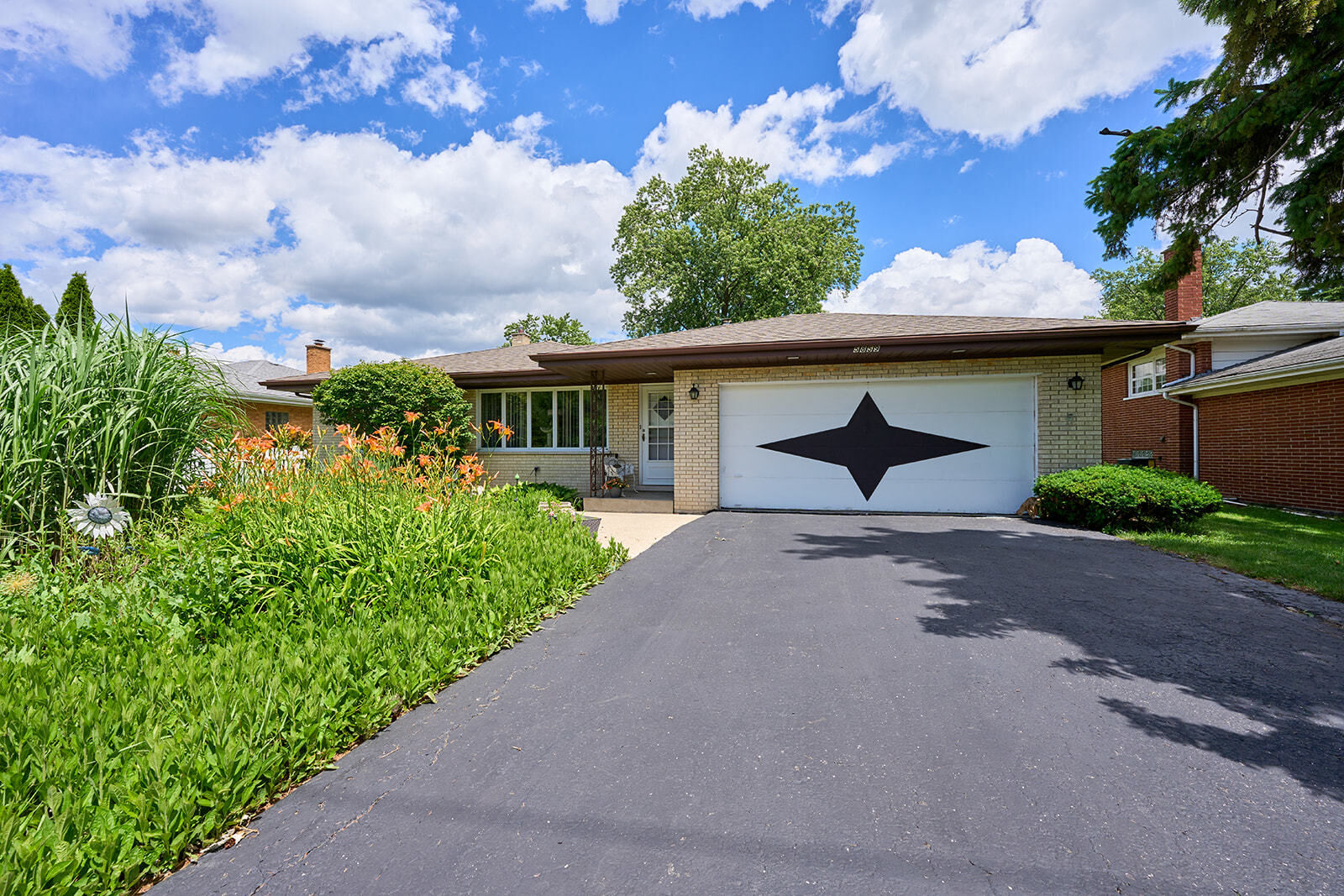 Property Photo:  5859 S Brainard Avenue  IL 60525 