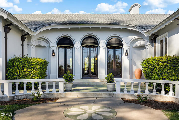 Property Photo: 1275 New York Drive CA 91001