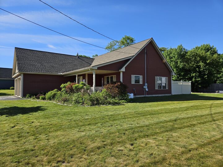 Property Photo:  8 Chickadee Lane  ME 04444 