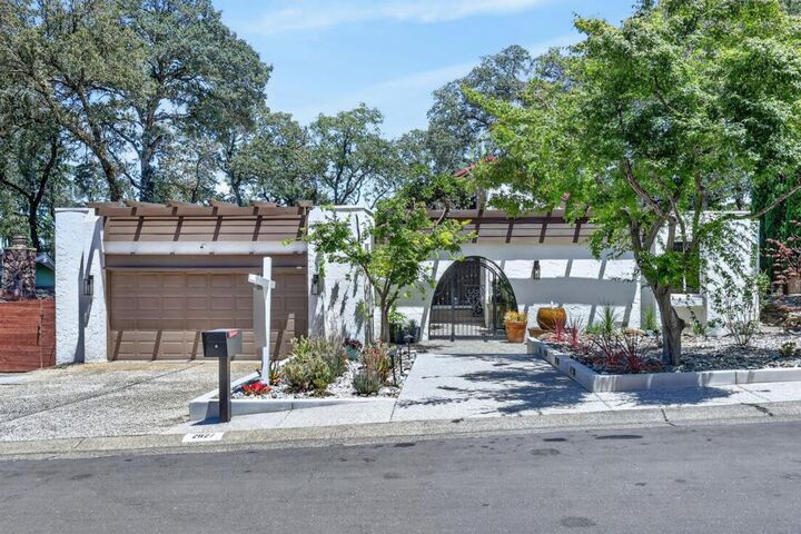 Property Photo:  2827 Stephens Lane  CA 95762 