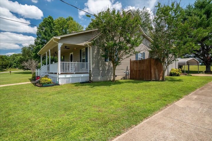 Property Photo: 612 Clax Branch Rd TN 38469