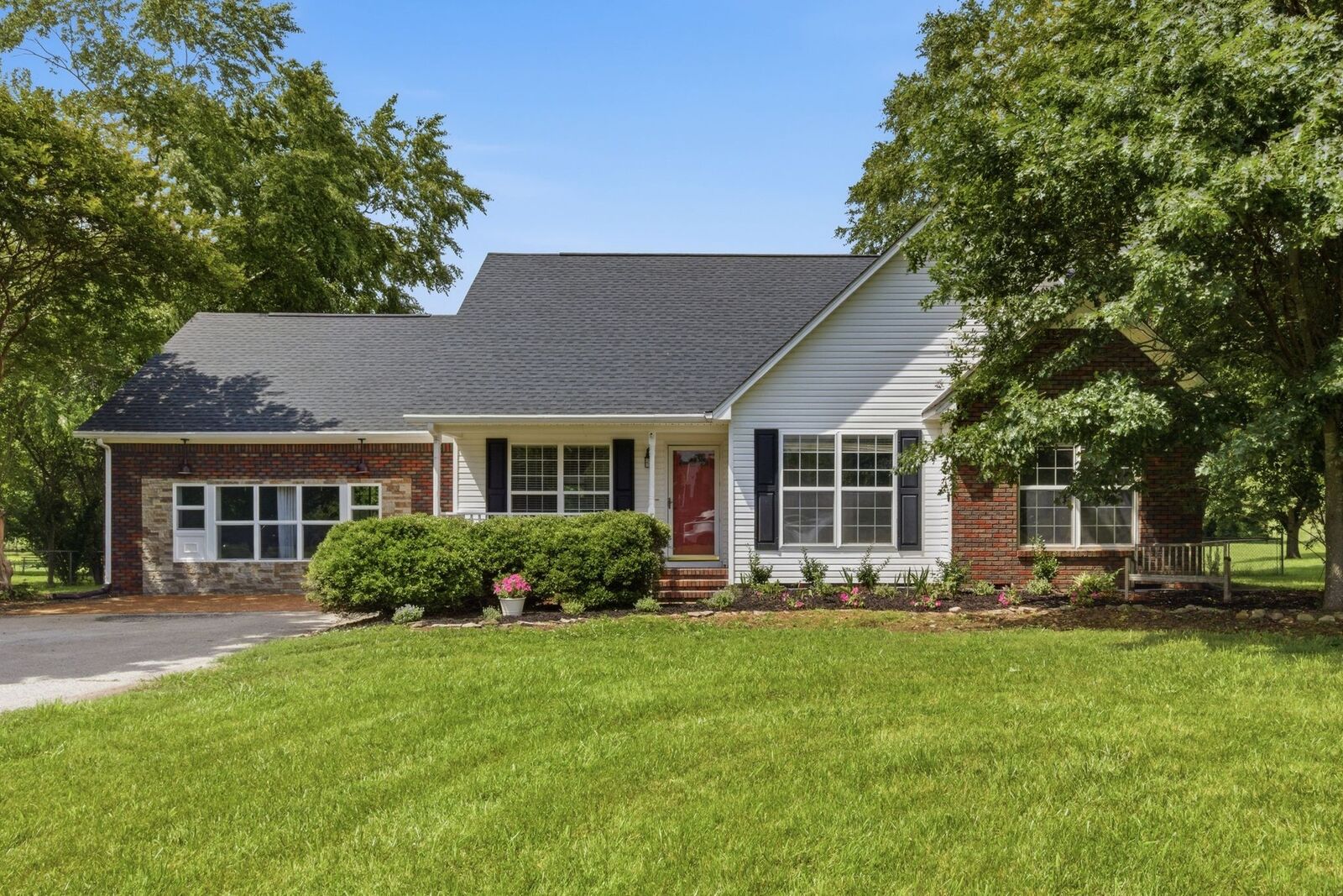 Property Photo:  3609 Chunn Valley Dr  TN 37174 