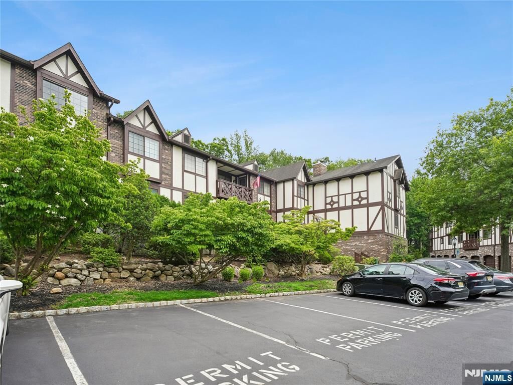 Property Photo: 2710 Hemingway Lane NJ 07430