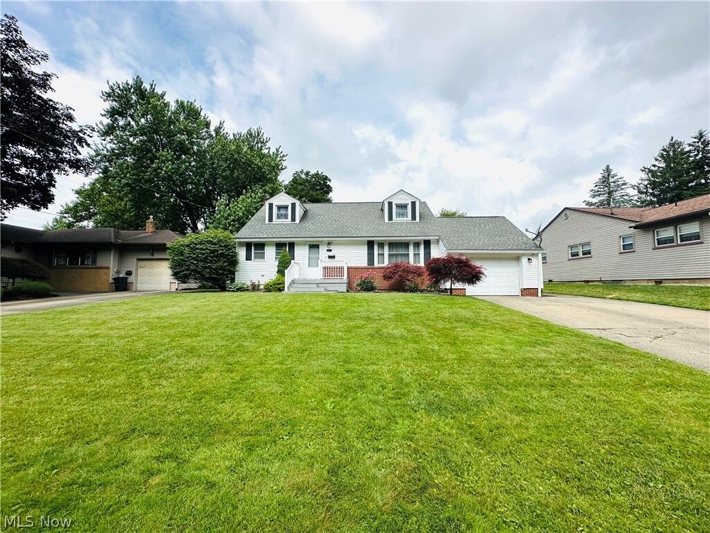 Property Photo: 60 S Cleveland Avenue OH 44446