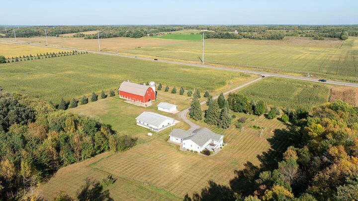 Property Photo:  26500 County Road 2  MN 56301 