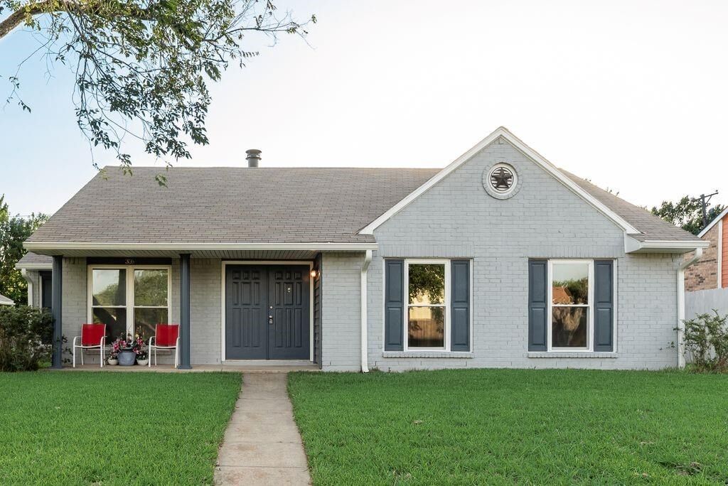 Property Photo: 316 Matterhorn Street TX 75104