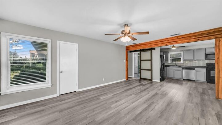 Property Photo:  1220 S Lamar Street  TX 76086 