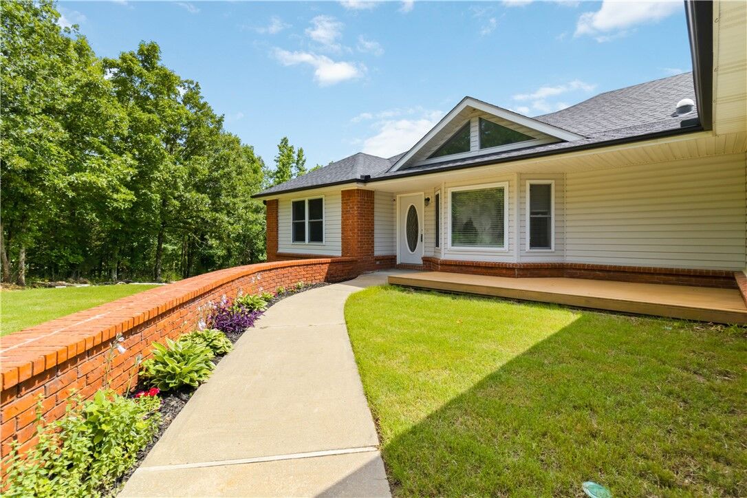 Property Photo:  11 McManigal Lane  AR 72715 
