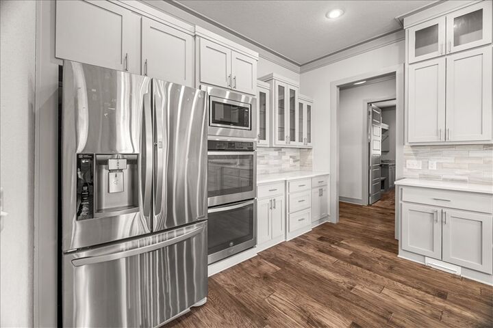 Property Photo:  4414 S 87th Place  AR 72713 