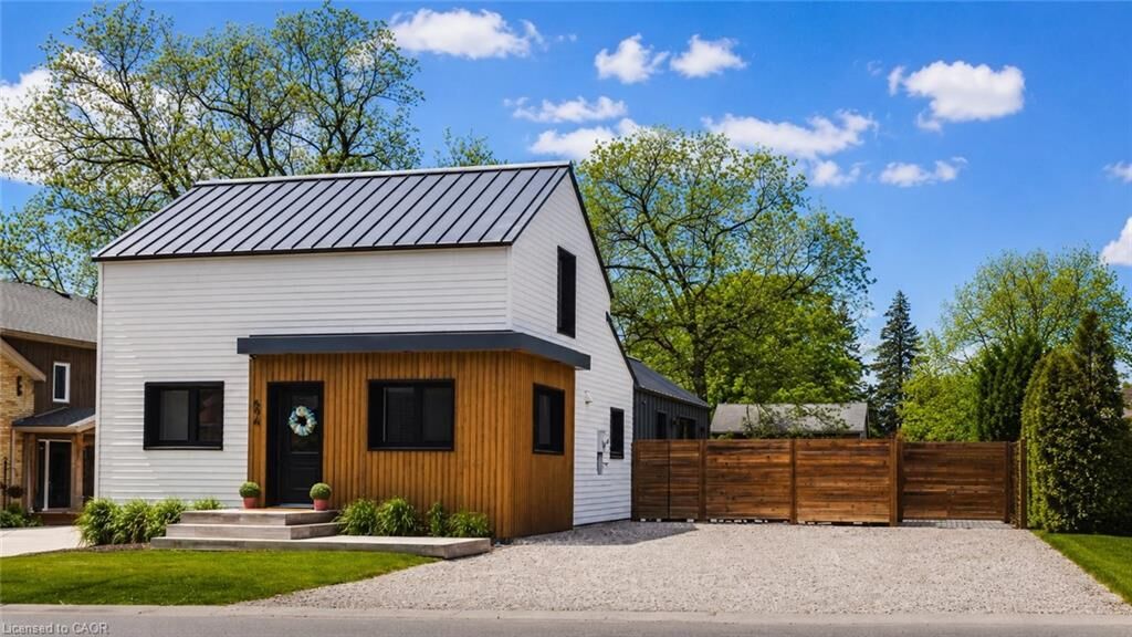 Property Photo: 596 Arkell Road ON N0B 1C0