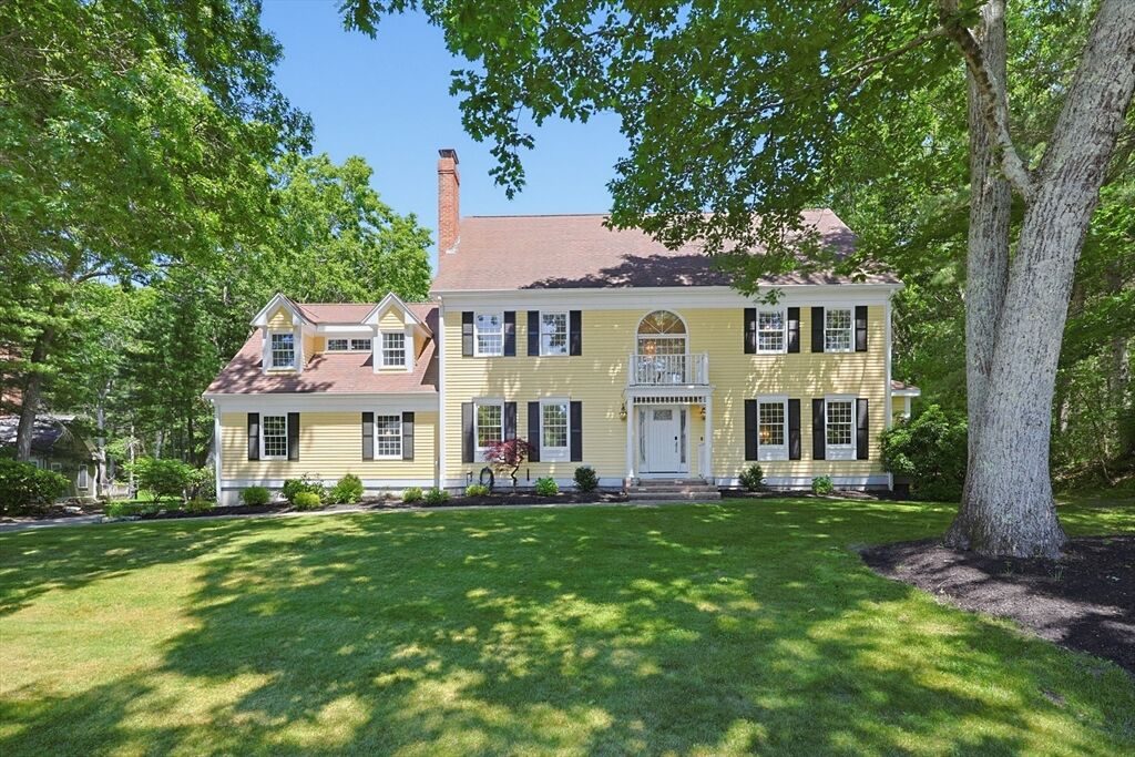 Property Photo:  8 Turner Hill Road  MA 02052 