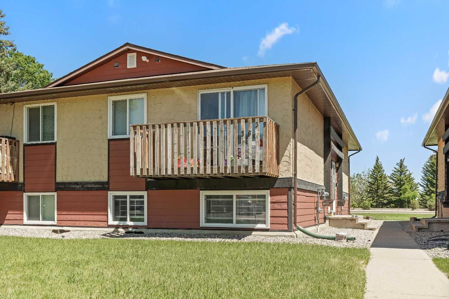 Photo de la propriété:  5 Acadia Road W 35  AB T1K 4C1 