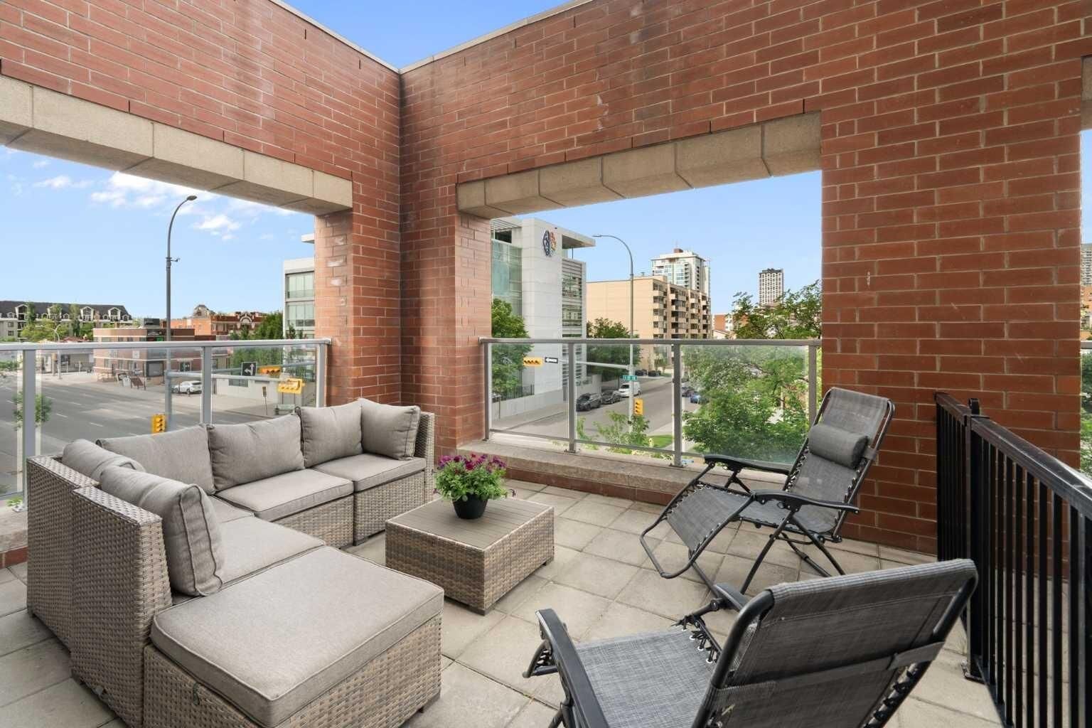 Property Photo: 1320 1 Street SE 203 AB T2G 0G8
