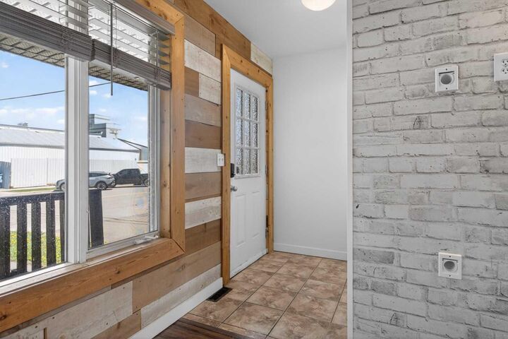 Property Photo: 1013 Smith Avenue AB T0M 0S0