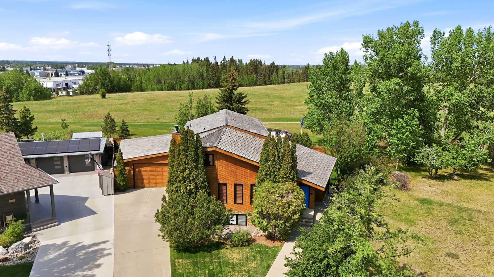Property Photo: 227 Piper Drive AB T4P 1L5