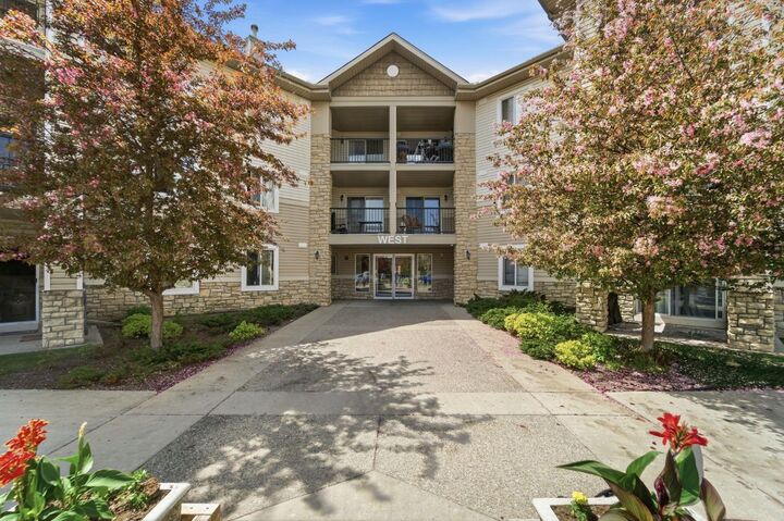 2395 Eversyde Avenue SW 1309 — photo 1