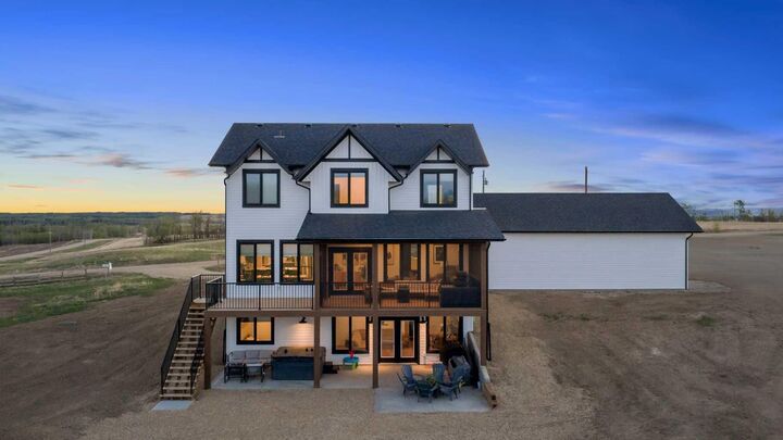 Property Photo:  422073 Range Road 284 16  AB T0C 2J0 
