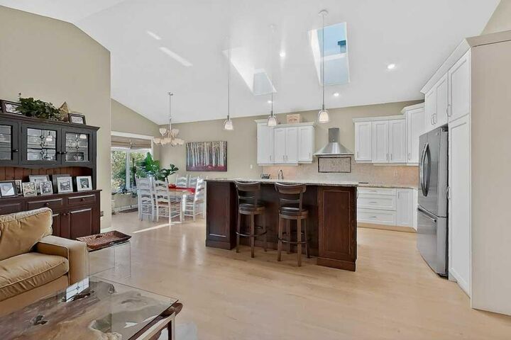 Property Photo: 509 Sunridge Crescent W AB T1J 0T1