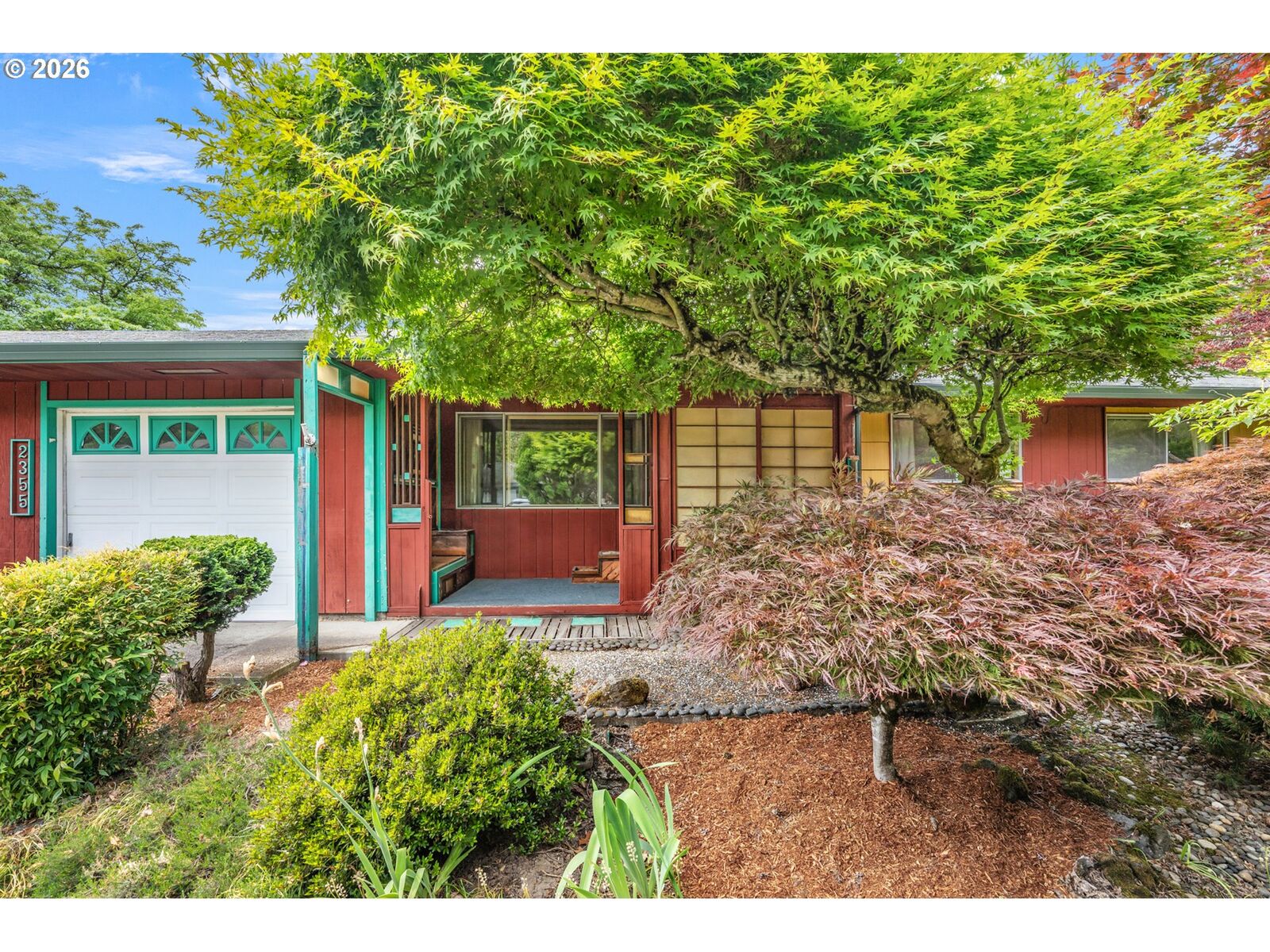 Property Photo:  2355 SW Balsam Ave  OR 97005 