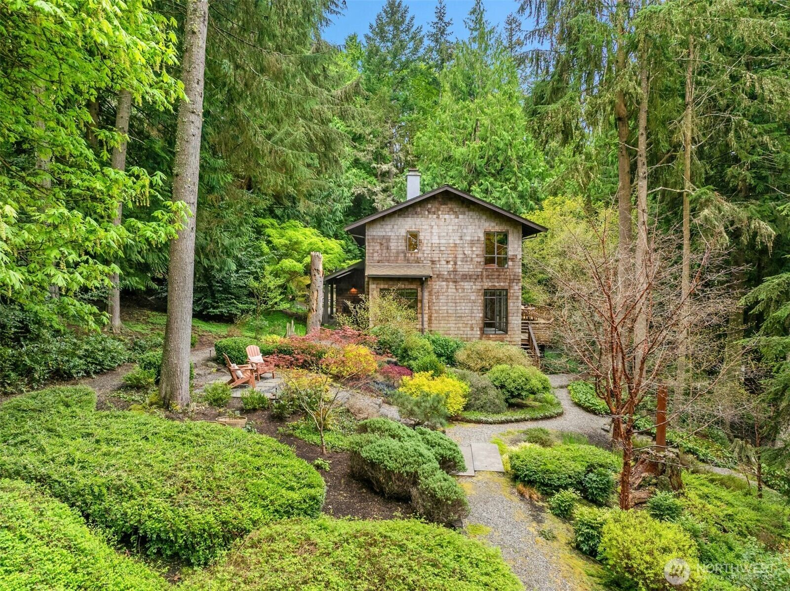 Property Photo: 8151 NE Hidden Cove Road WA 98110