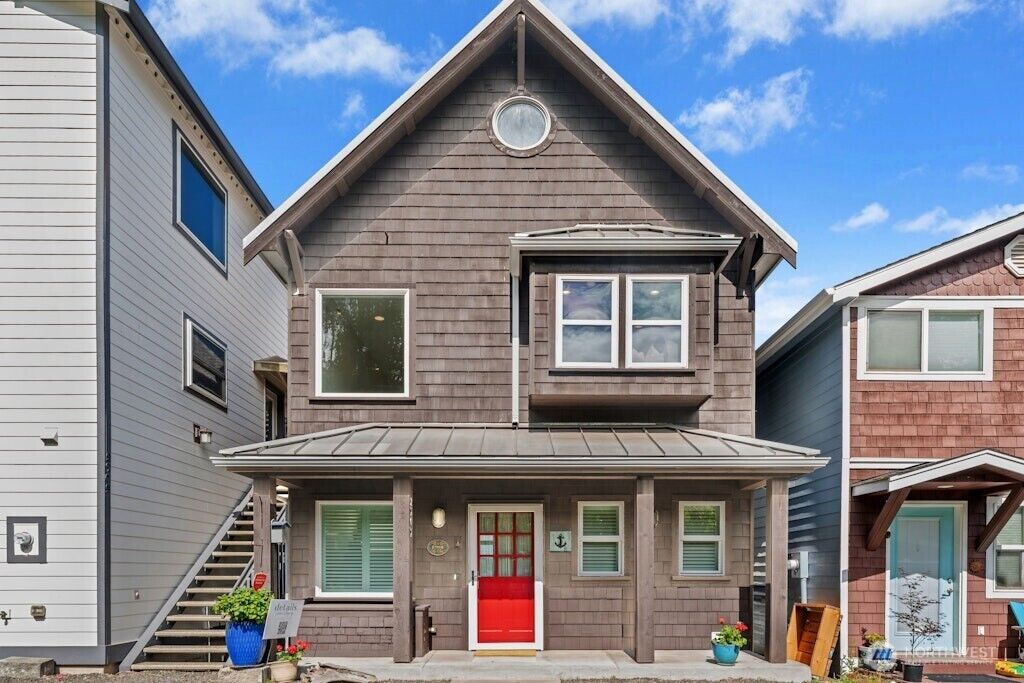Property Photo: 2707 Day Island Blvd W WA 98466