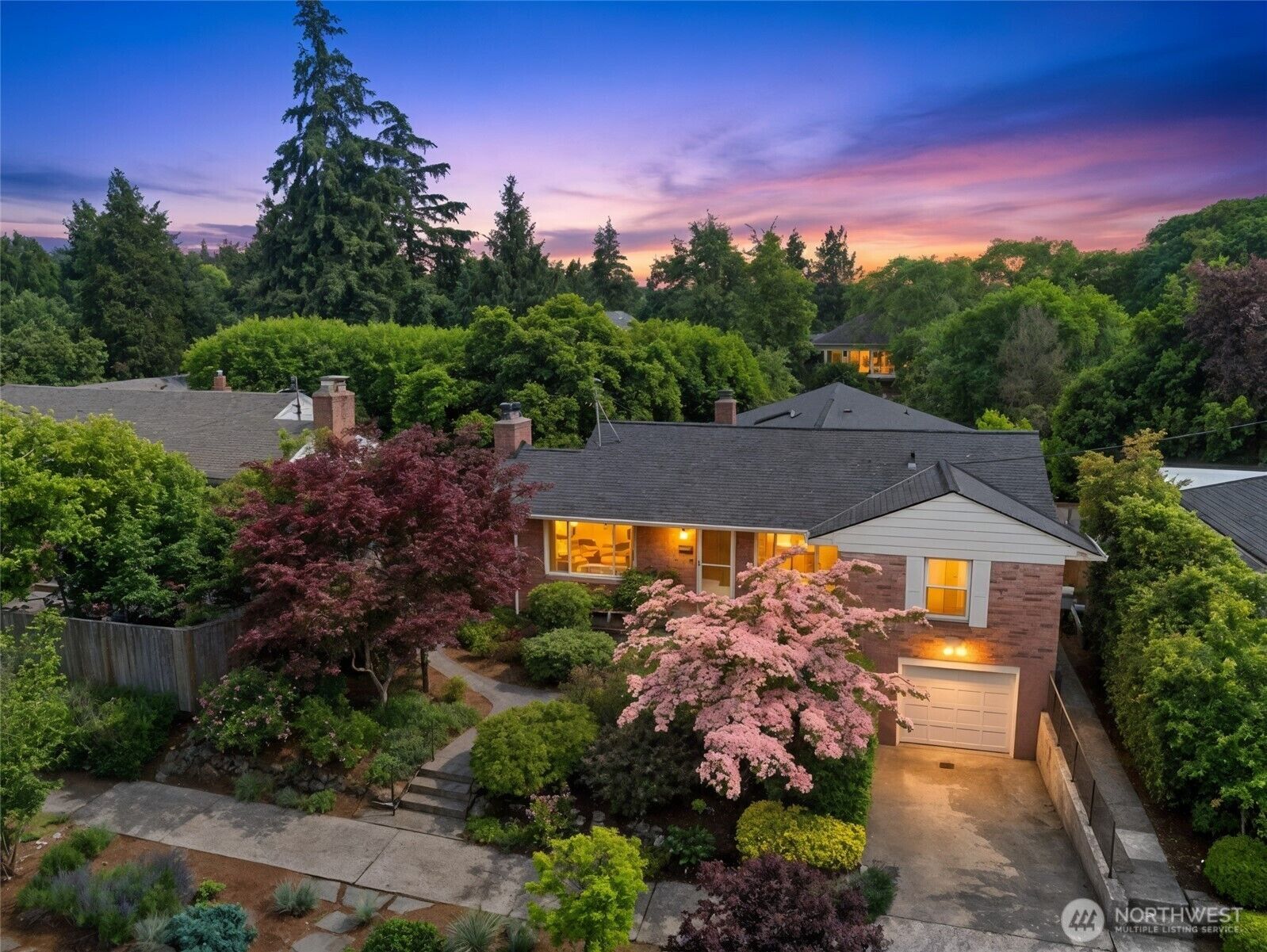 Property Photo: 4015 NE 58th Street WA 98105