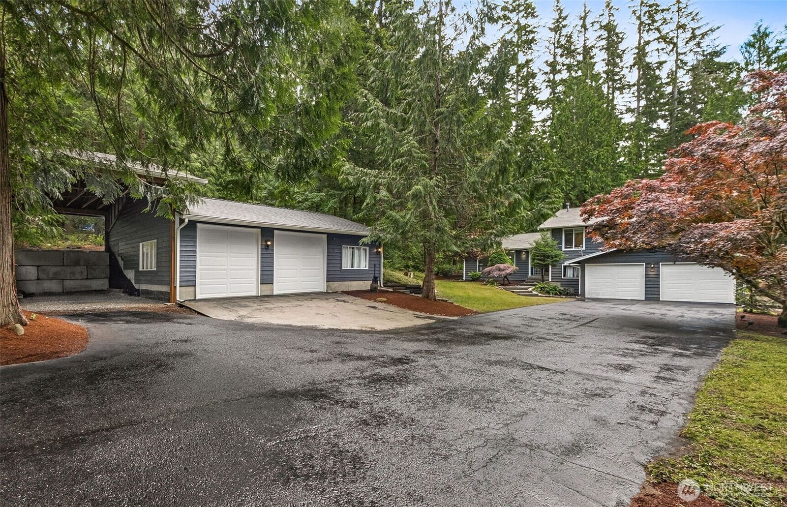 Property Photo: 26055 SE 152 Street WA 98027
