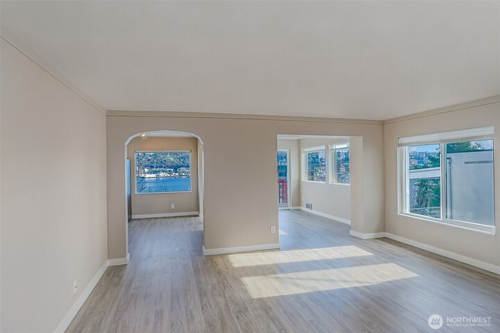 Property Photo: 1732 Dexter Avenue N WA 98109