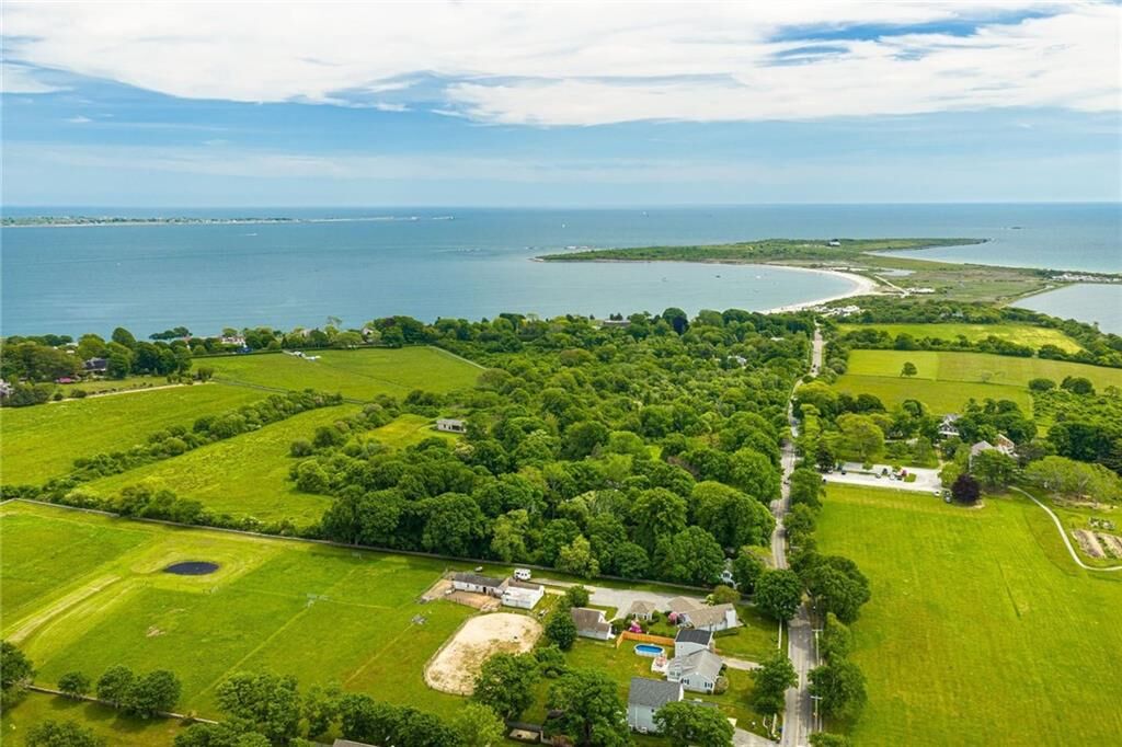 Property Photo:  500 Third Beach Road  RI 02842 